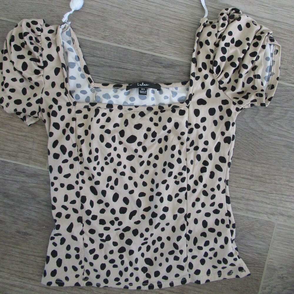 Lulus Dalmatian Print Puff Sleeve Top